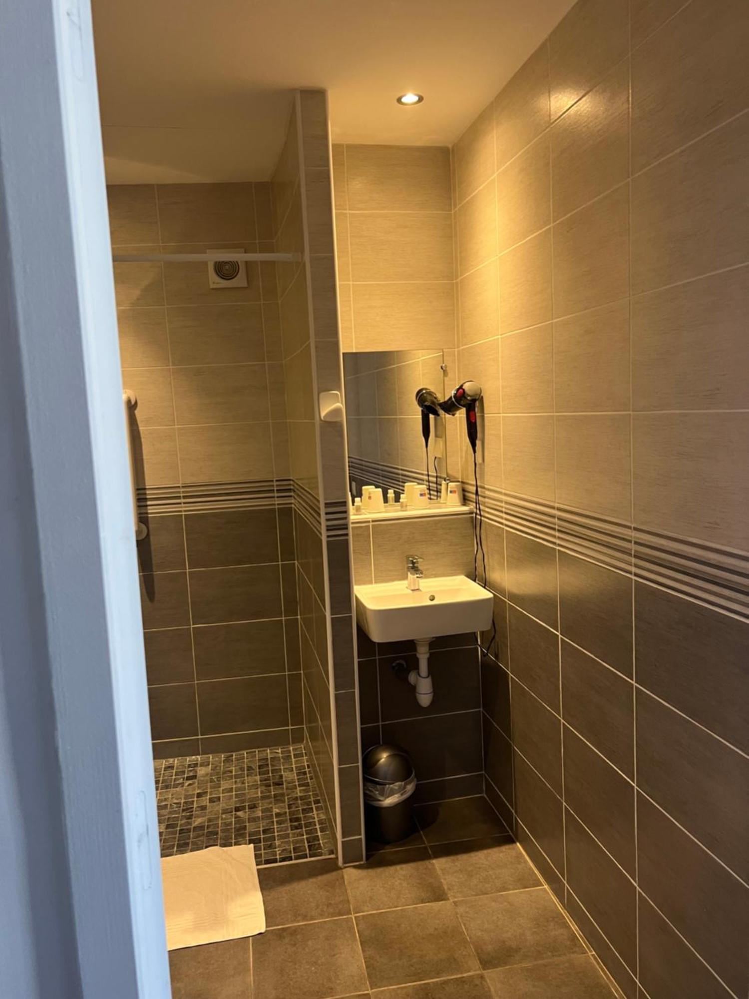 Hotel Des 2 Gares Auxerre Εξωτερικό φωτογραφία